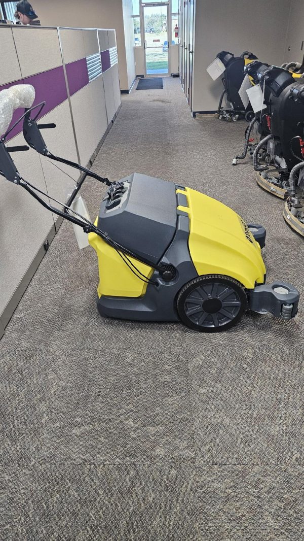 Demo Unit Tornado Torrent 43 | Floor Sweeper | 43  | Battery | Push | TW050-W43 Online Hot Sale - Image 4